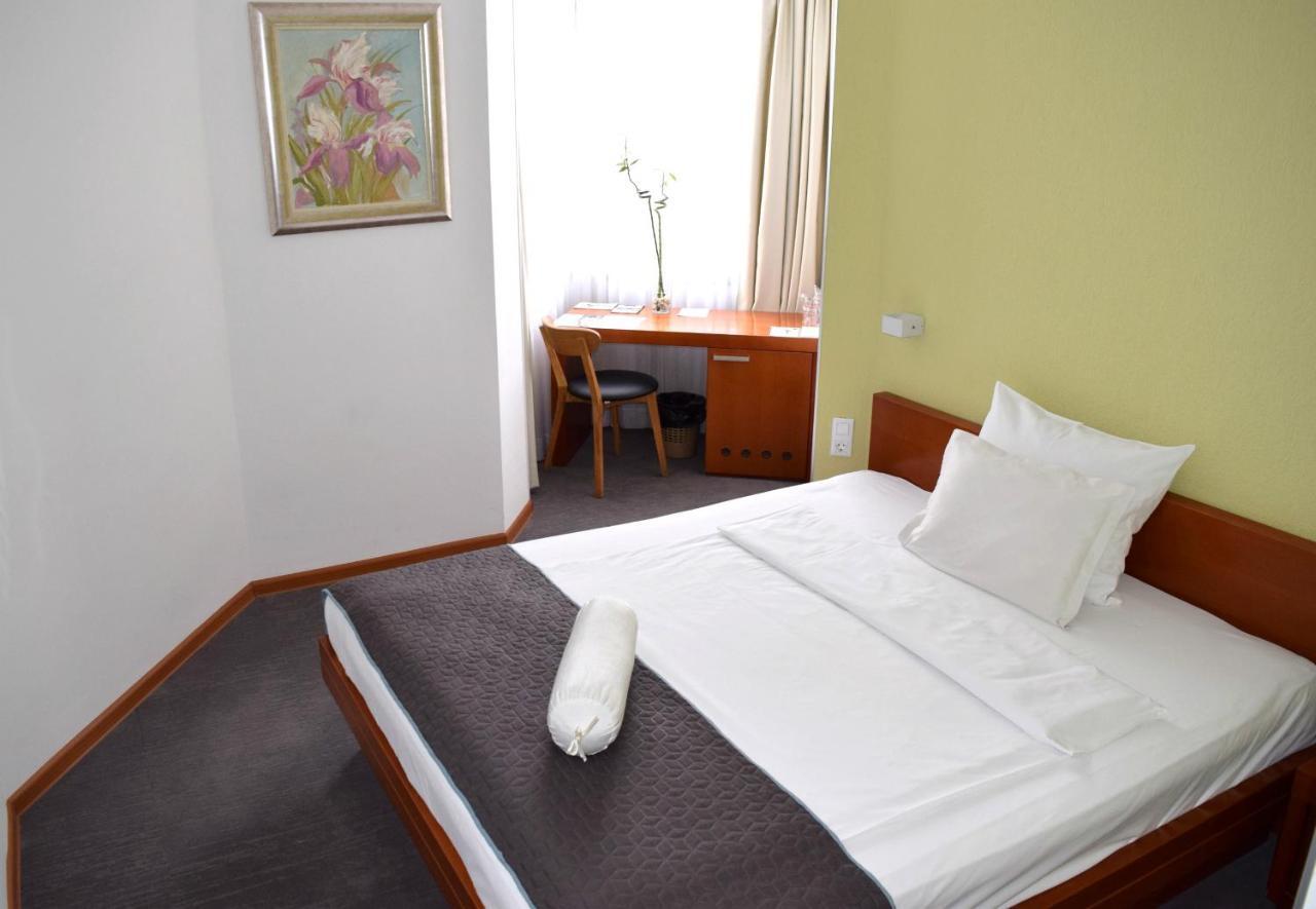 Bosnia Hotel ซาราเยโว ภายนอก รูปภาพ